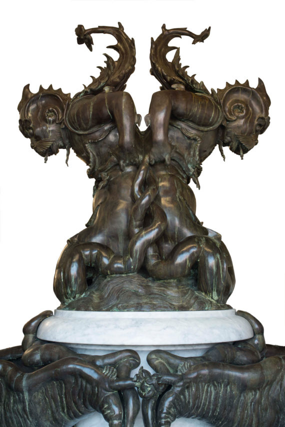 fontana-mostri-marini-tacca-grande5