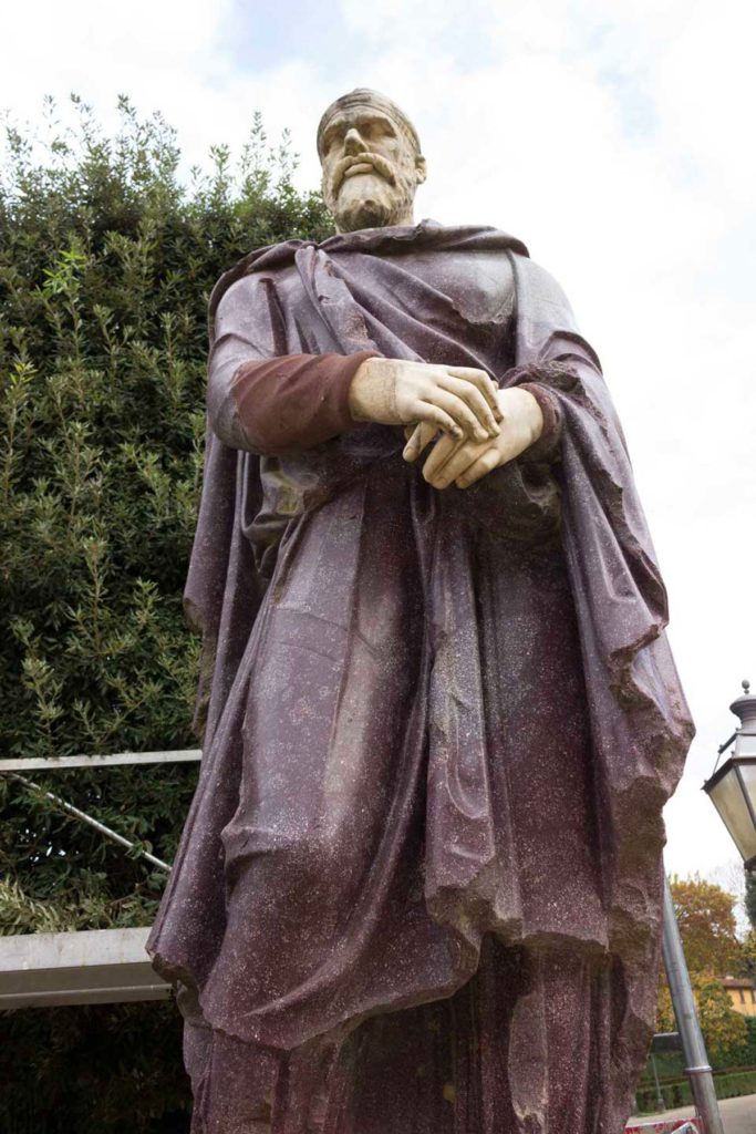 replica del dacio pileatus di boboli galleria bazzanti statua originale