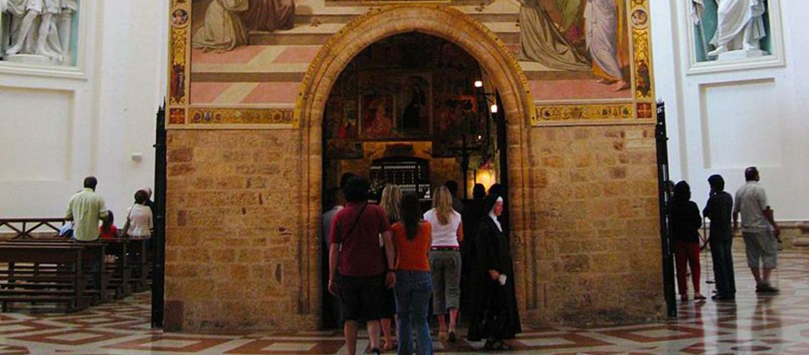 santa maria degli angeli assisi fusa dalla fonderia marinelli di firenze scultura in bronzo galleria bazzanti firenze