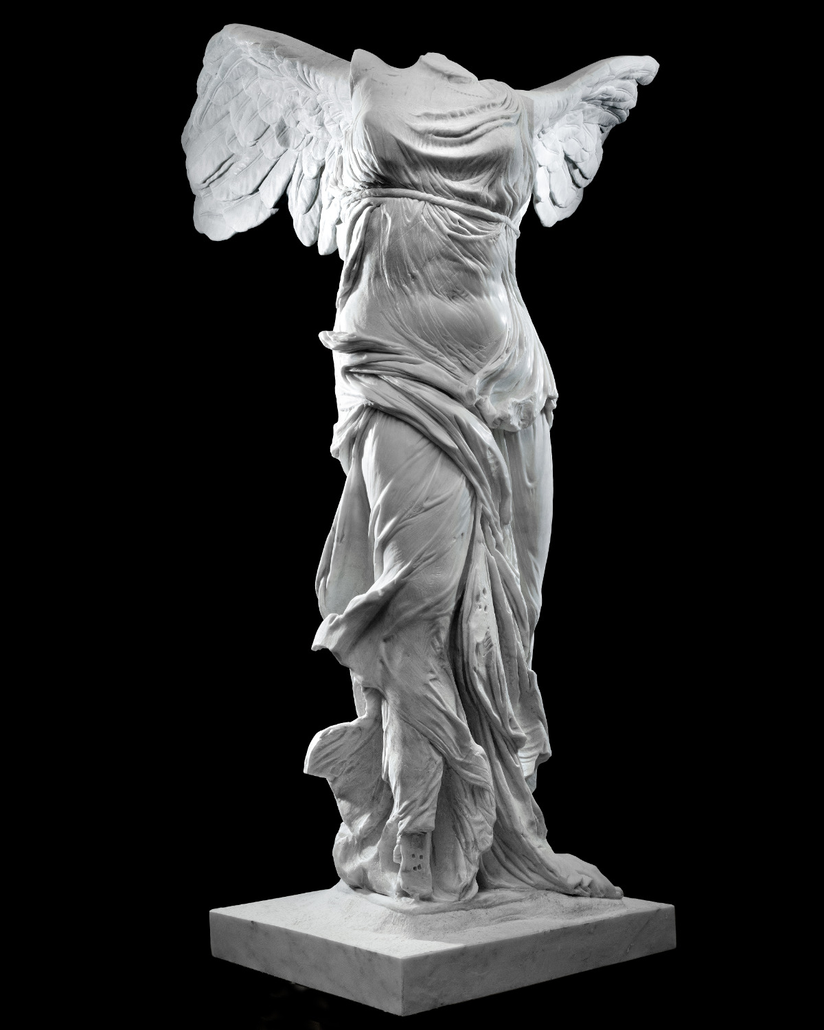 galleria d'arte bazzanti firenze bazzanti art gallery florence fonderia artistica ferdinando marinelli firenze originale postumo della Nike di Samotracia in marmo bianco di carrara scolpito a mano da modello originale